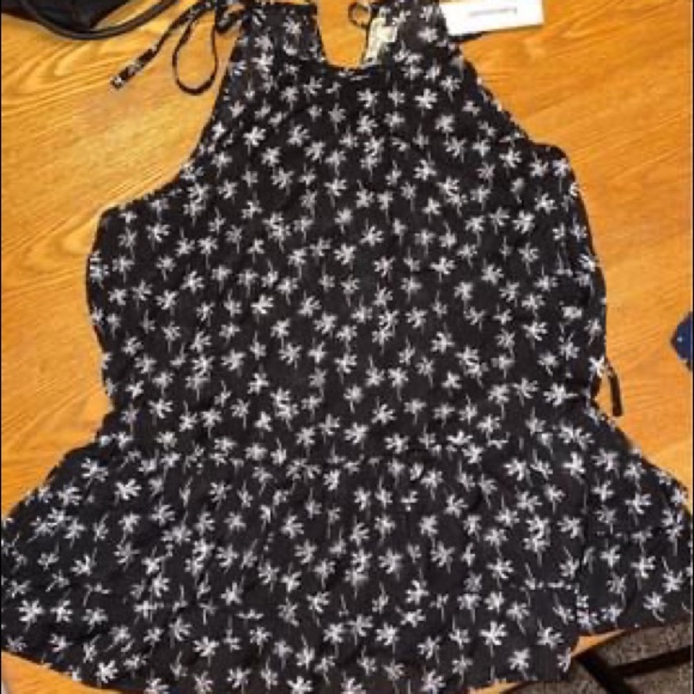 NWT tank from Francescas